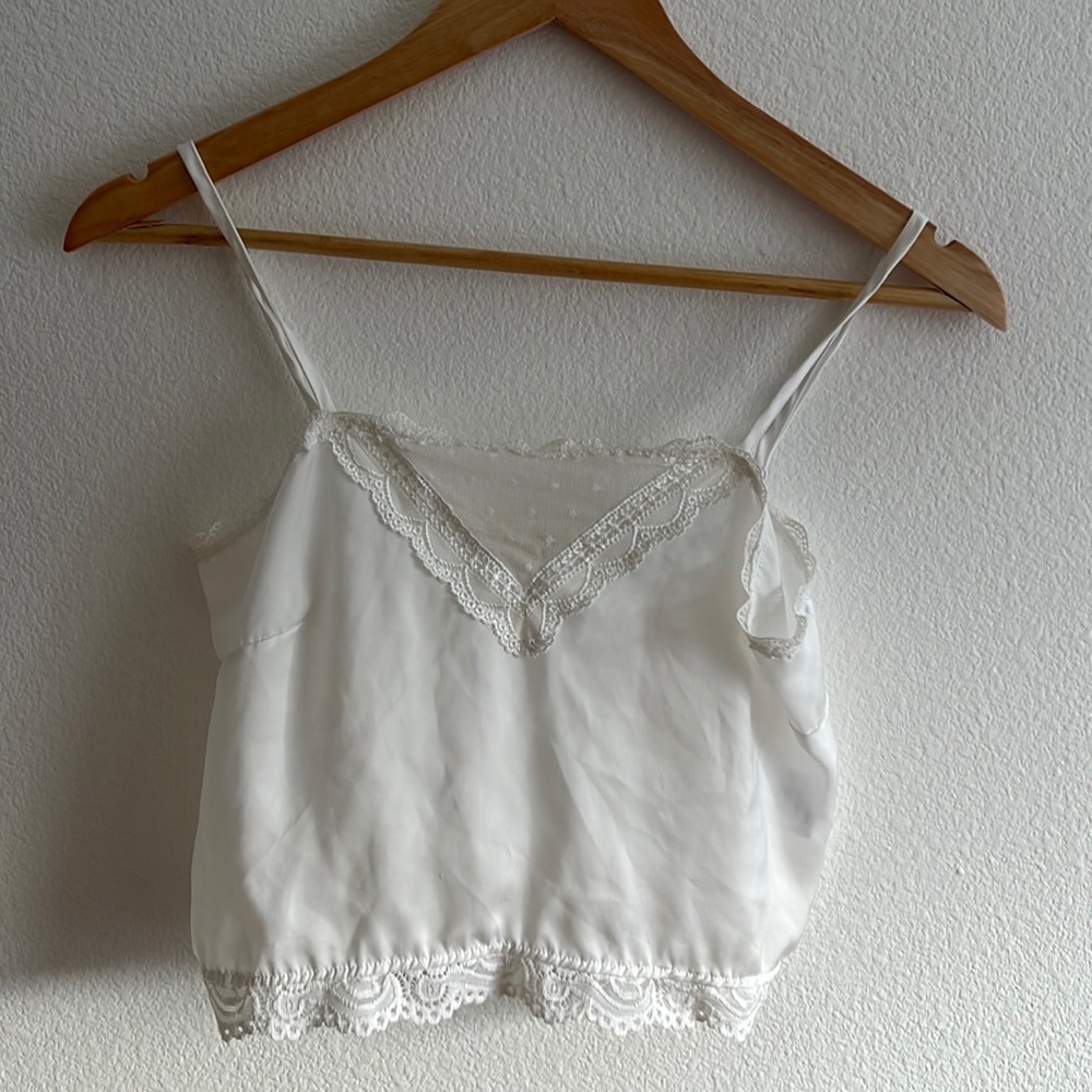 Cute White Brandy Melville Crop Top ✨🤍